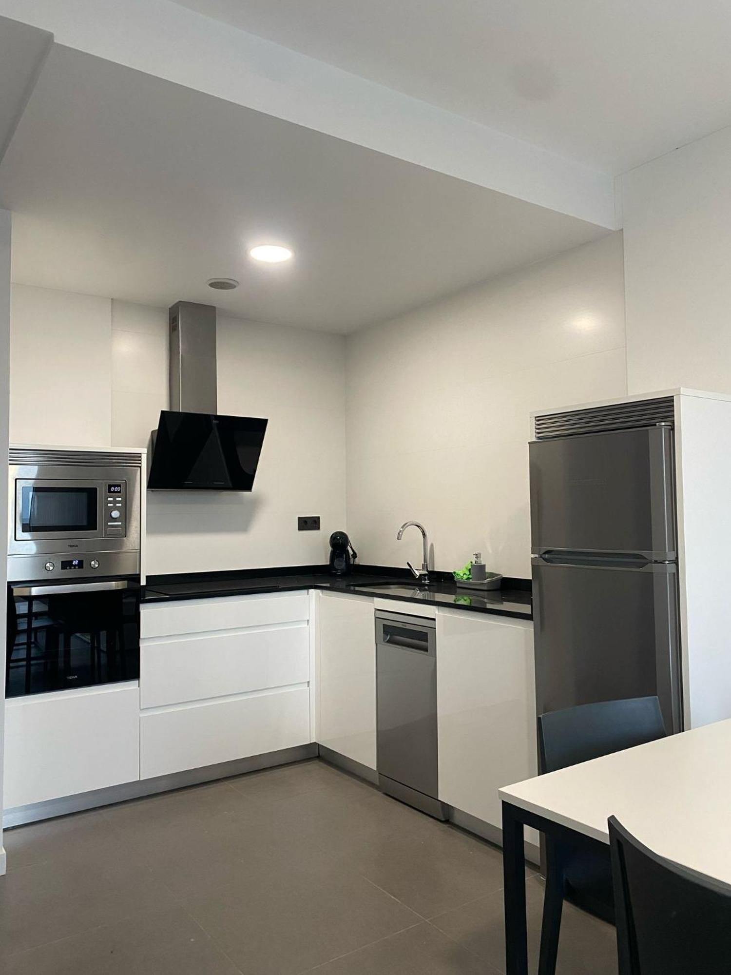 סנשנשו Apartamentos Onzamar מראה חיצוני תמונה