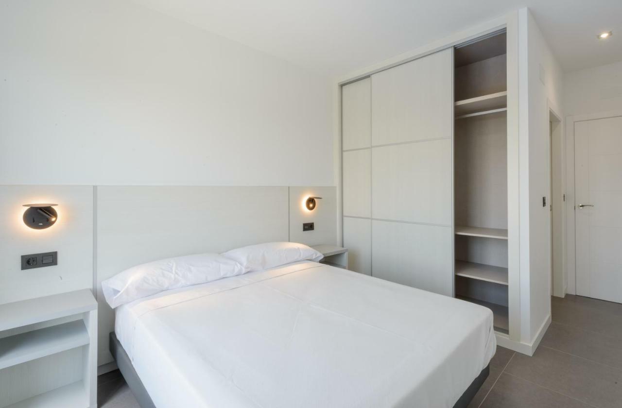 סנשנשו Apartamentos Onzamar מראה חיצוני תמונה