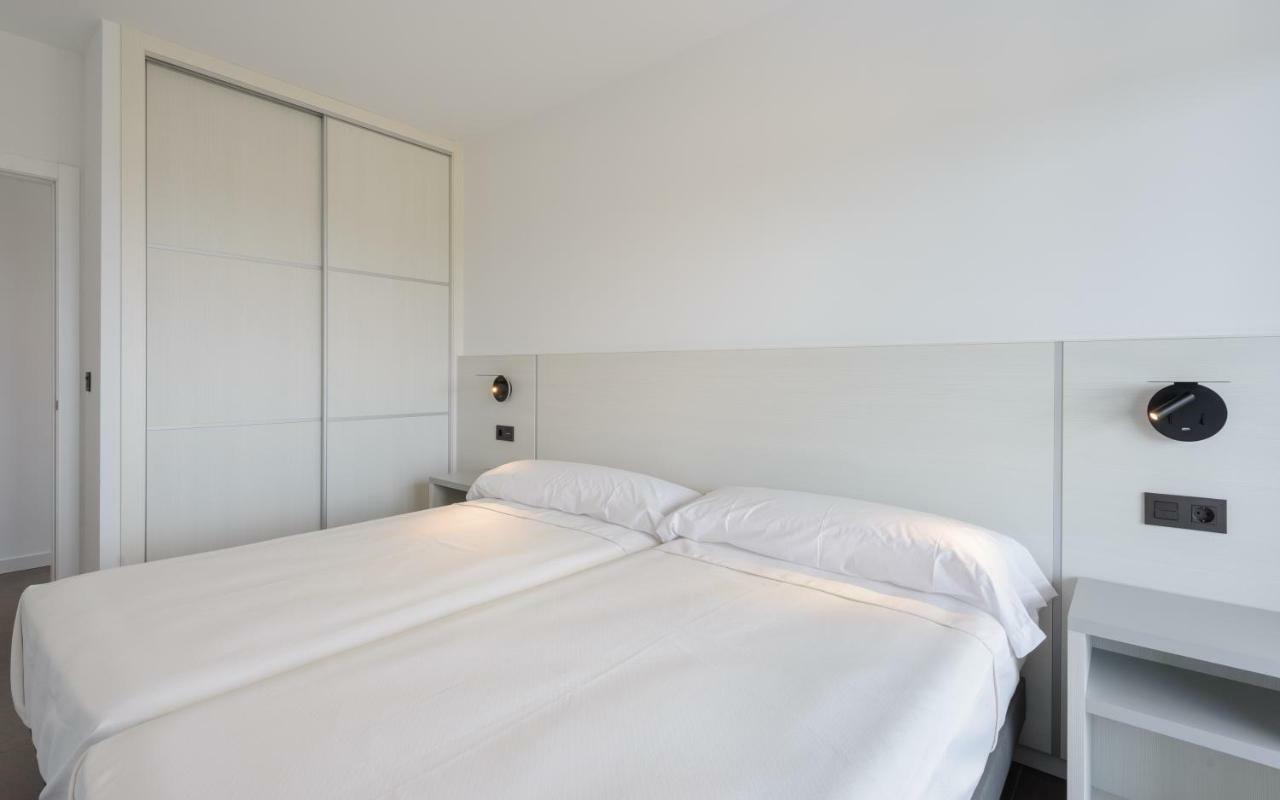 סנשנשו Apartamentos Onzamar מראה חיצוני תמונה