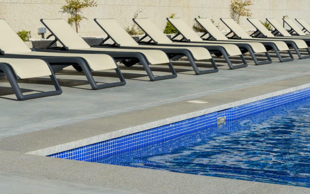 סנשנשו Apartamentos Onzamar מראה חיצוני תמונה