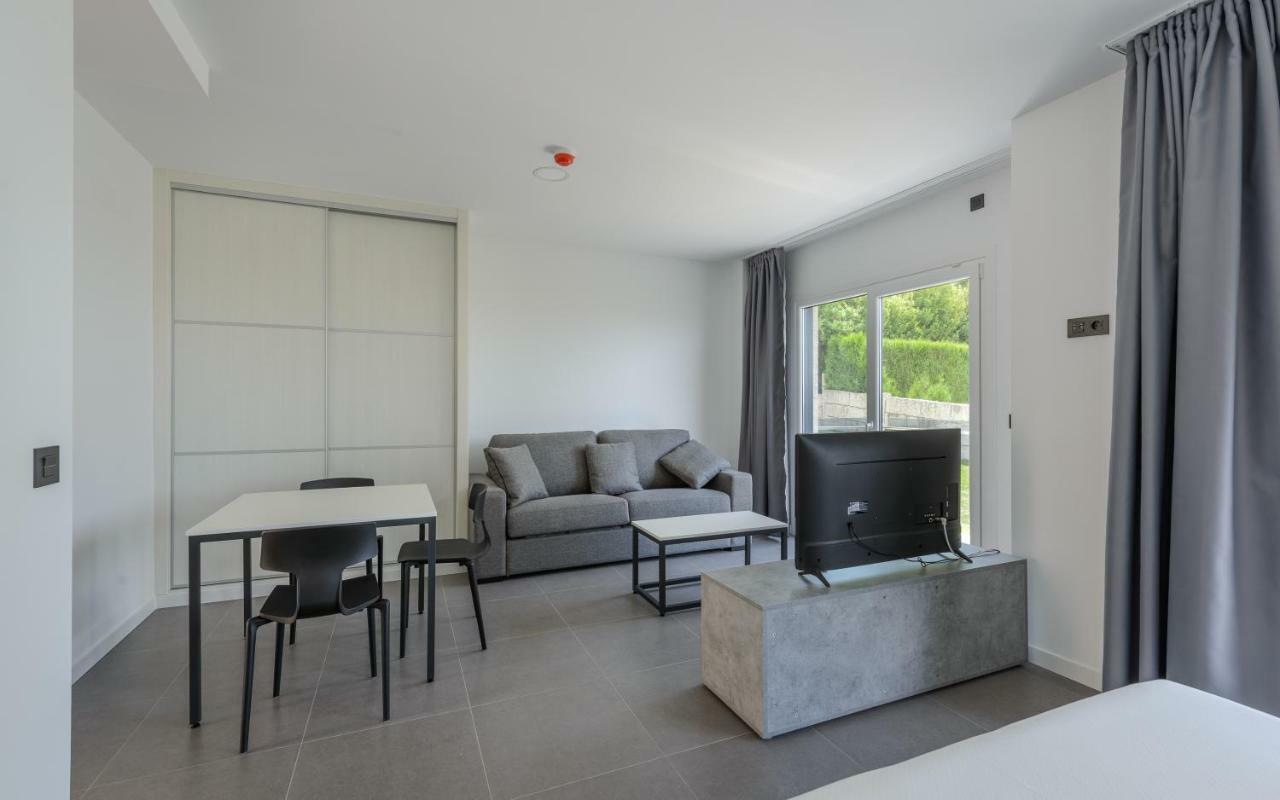 סנשנשו Apartamentos Onzamar מראה חיצוני תמונה